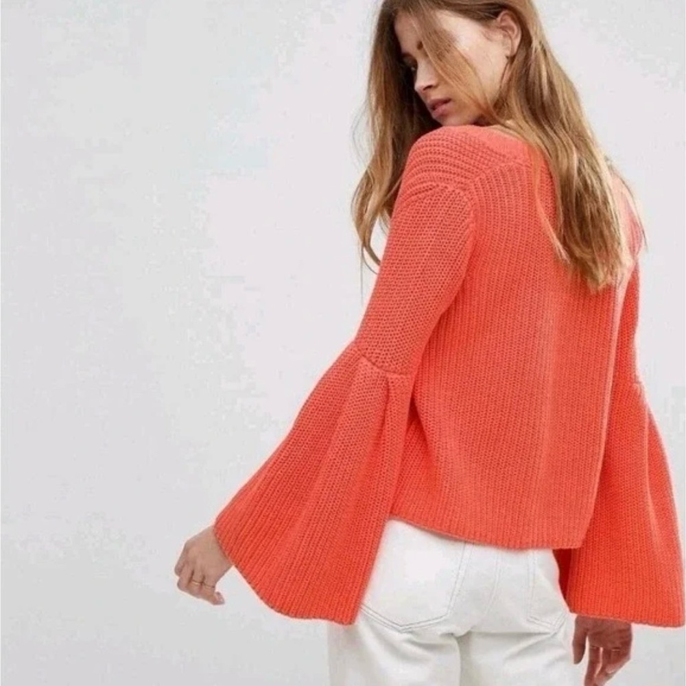Free People Damsel Bell Sleeve Sweater in Coral Sz Medium 100% Cotton